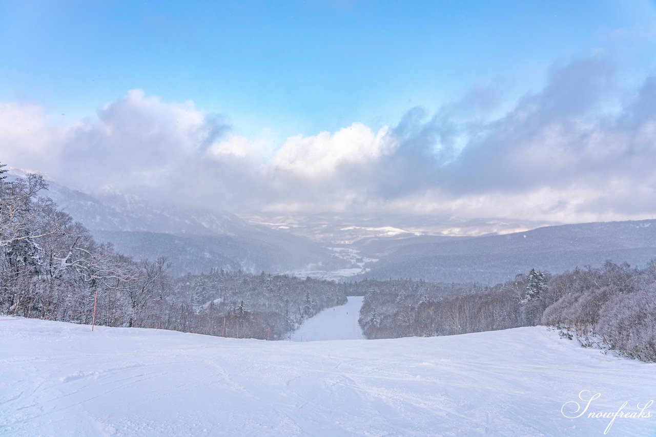 キロロリゾート｜北海道屈指の人気ゲレンデのオープン初日を、アルペンスキー元日本代表・平澤岳さんと一緒に大満喫♪